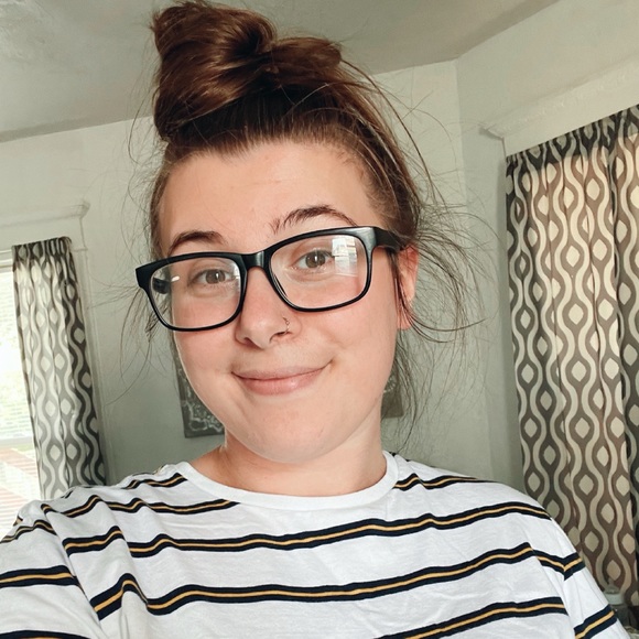 Meet your Posher, Mariah - Picture 1 of 1